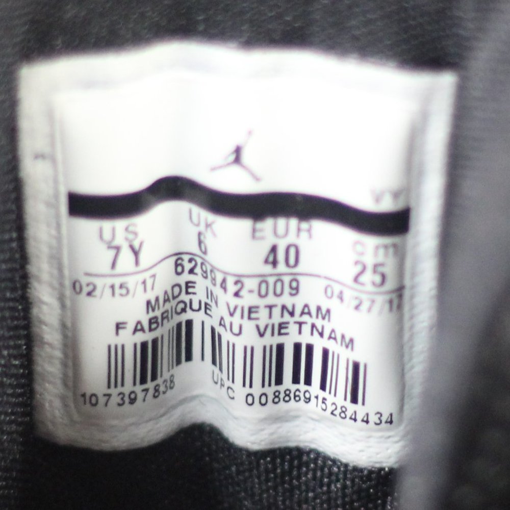 JORDAN Flights, Youth 7, Black and Red - Picture 6 of 7
